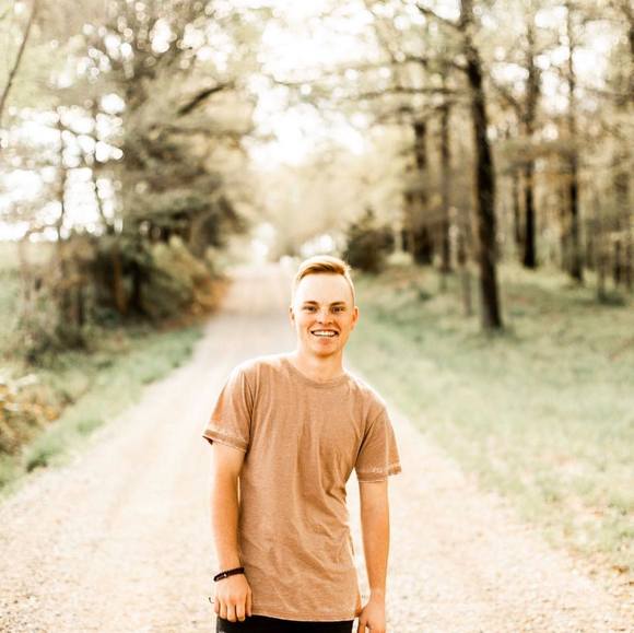 Profile Picture of Nathan Akers (@nathanakers7) on Poshmark