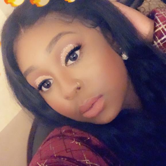 Profile Picture of Valerie Tassy (@valeriecarmel) on Poshmark