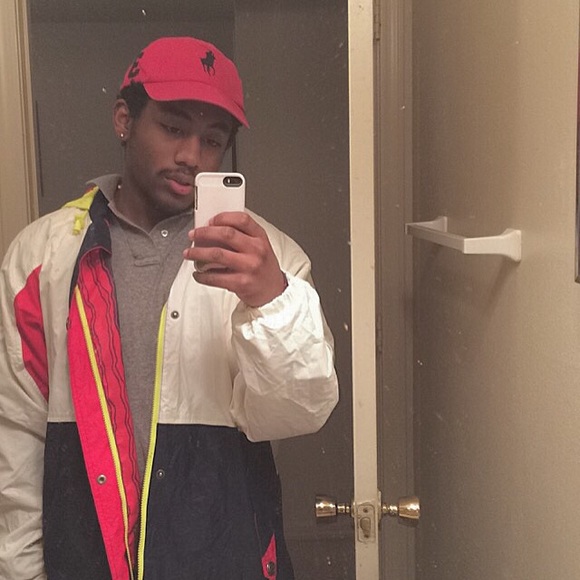 Profile Picture of Micah Thomas (@makanaxx) on Poshmark