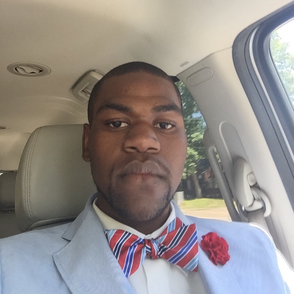 Profile Picture of Caleb Wright (@wcaleb55) on Poshmark