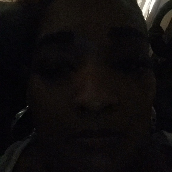 Profile Picture of Jovonna Giles (@jovonnagiles) on Poshmark