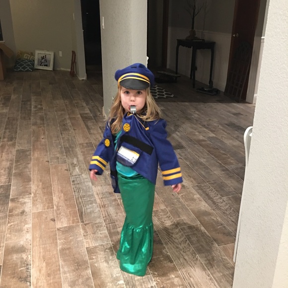 Lisa Rempfer - Poshmark Profile Picture of Lisa Rempfer (@lisa279) on Poshmark