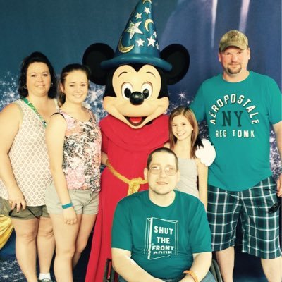 Profile Picture of Stacie Frederick (@jensenjaycie2) on Twitter