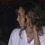 Profile Picture of MEL🦥 (@melanieparadisi) on Instagram