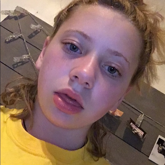 Profile Picture of Jasmine Sheeter (@jasminesheeter) on Poshmark