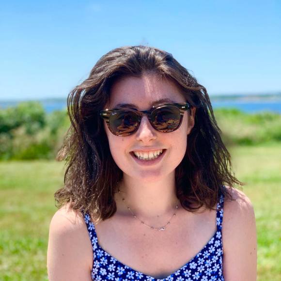 Profile Picture of Tova Ibbotson (@tovaibbotson) on Poshmark