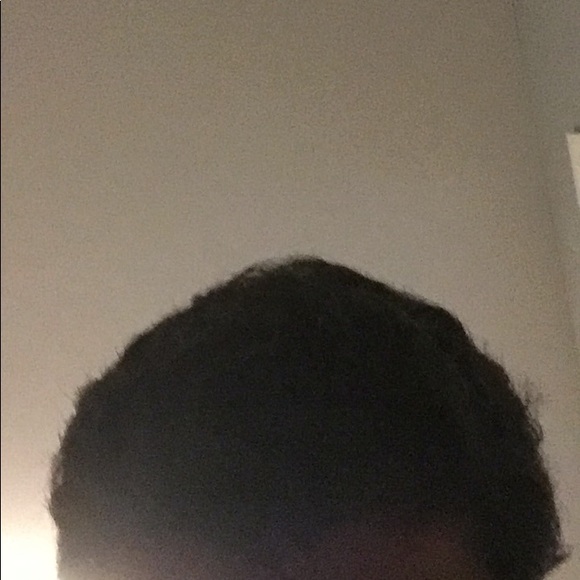 Profile Picture of Andrew Amante (@aamante13) on Poshmark