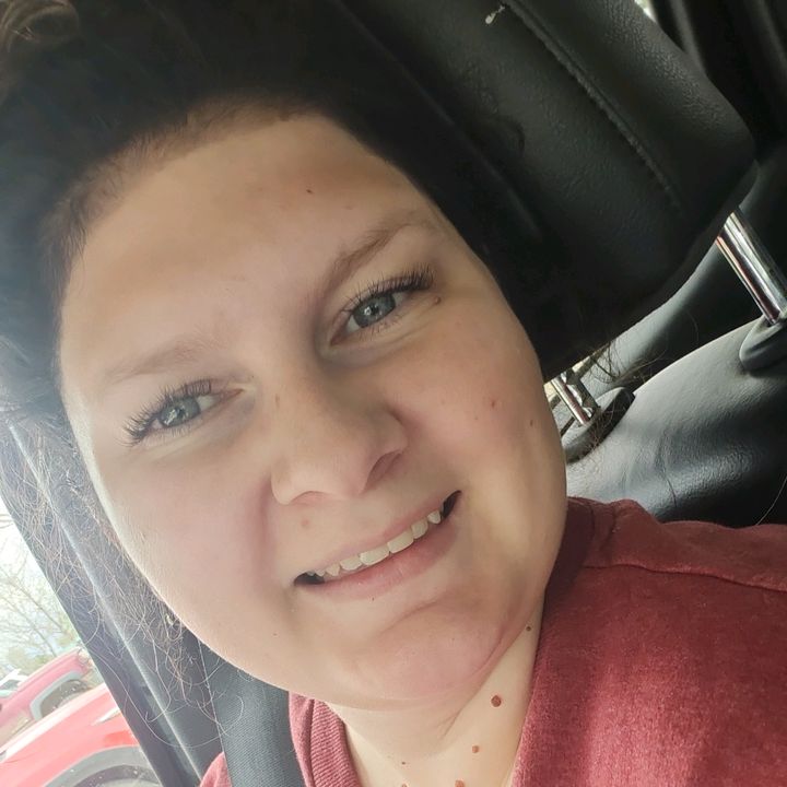 Profile Picture of Ashly Van Fossen (@ashvanfossen) on Tiktok