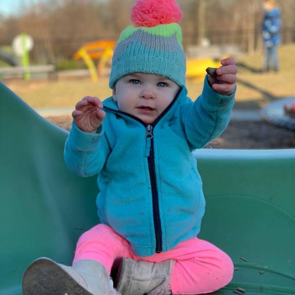 Profile Picture of Alison Longworth (@am1333) on Poshmark