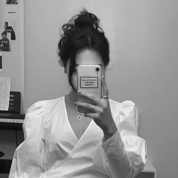 Profile Picture of Jaeyoung Park (@wodud7829) on Poshmark