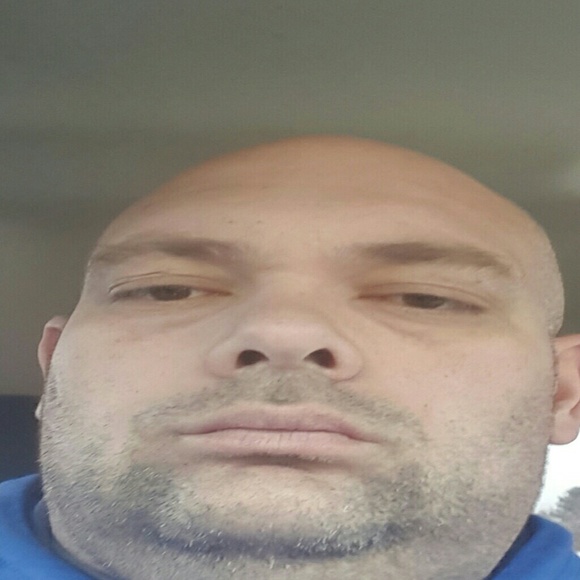 Profile Picture of John Abbatoy (@john5858) on Poshmark