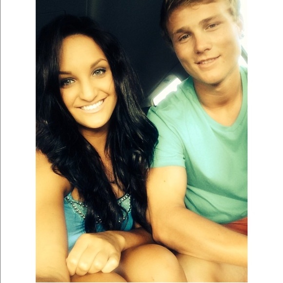 Profile Picture of Danielle Ormandy (@djormandy) on Poshmark