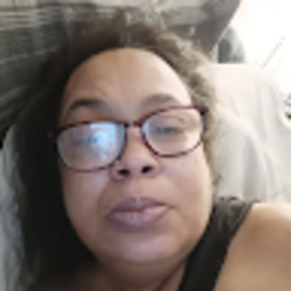 Profile Picture of Nikoal Smith (@smithnikoal80) on Poshmark