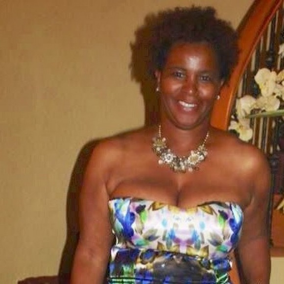 Profile Picture of Vignette Matthews (@vmtthws8523) on Poshmark