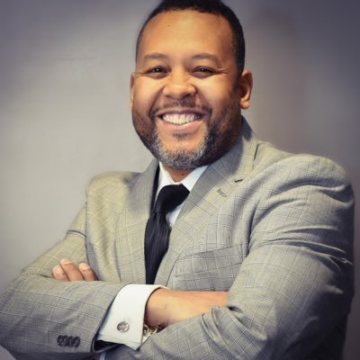 Profile Picture of Jevon Robertson (@jdrobertson13) on Twitter