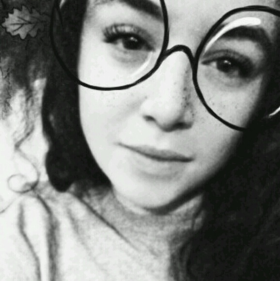 Profile Picture of Noel Brooks (@noelbrooks567) on Poshmark