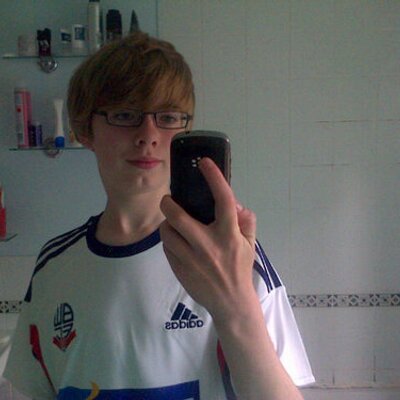 Profile Picture of Sam Burrow (@BOLTON4EVER69) on Twitter