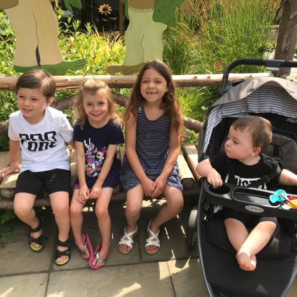 Profile Picture of Shelly Bierhals (@shellybierh) on Poshmark