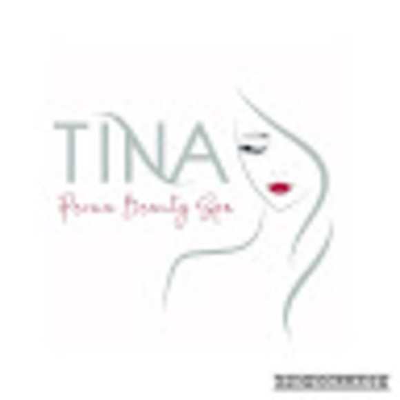 Profile Picture of Tina Huynh (@tinahuynh183) on Poshmark