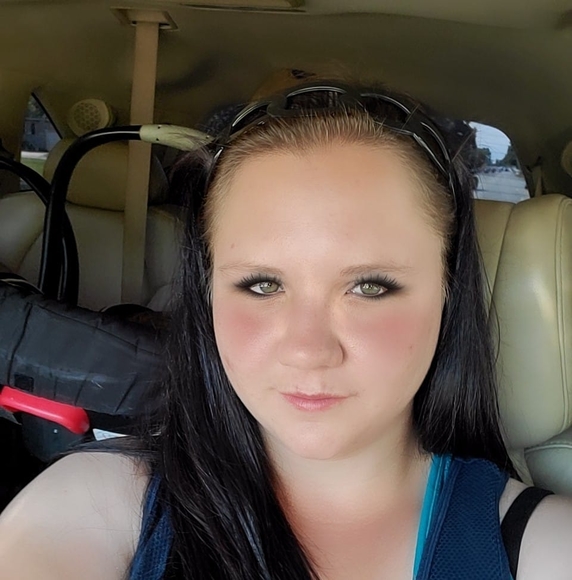 Profile Picture of Cealneauh Vaughn (@bakercierra2262) on Poshmark