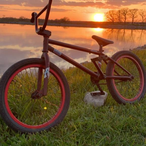 Aiden Loudermelt - Poshmark Profile Picture of Aiden Loudermelt (@aidendukes52) on Poshmark