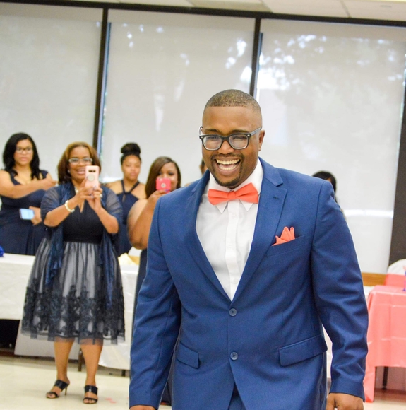 Profile Picture of Tony Hodge (@tonyhodge217) on Poshmark