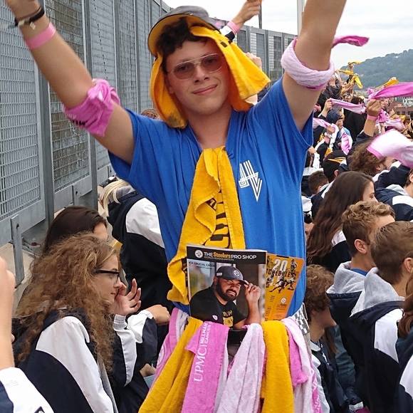 Profile Picture of James Bair (@james_bair) on Poshmark