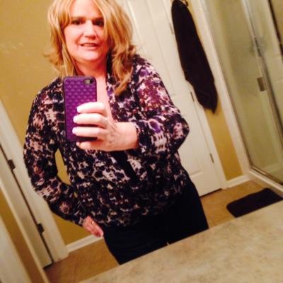 Profile Picture of Nicolette Jones (@nicolette6584) on Twitter