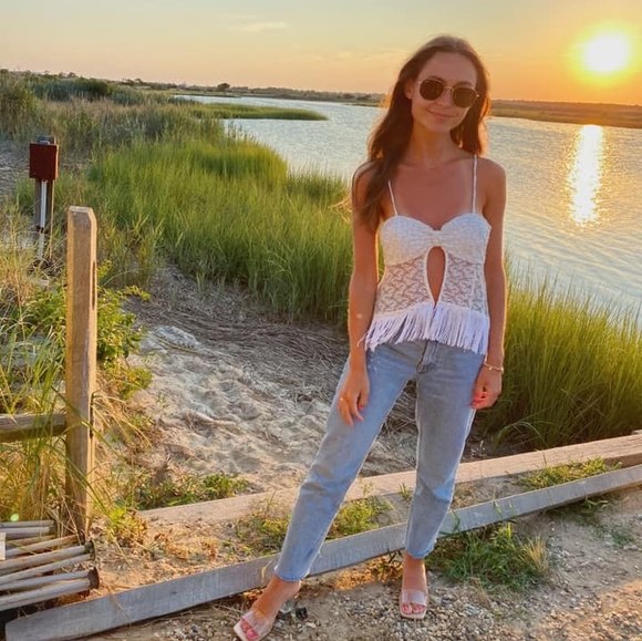 Profile Picture of Brianna Truncale (@briannatruncale) on Poshmark