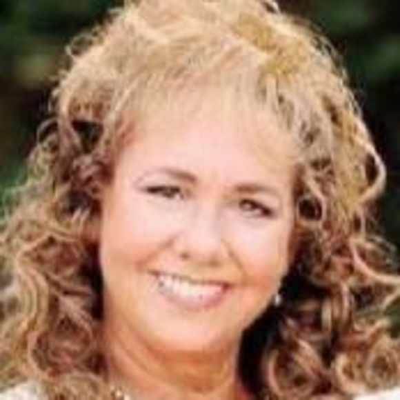 Profile Picture of Tommie Daniels (@tdaniels239) on Poshmark