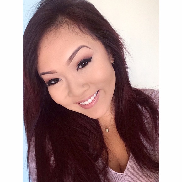 Profile Photo of Cathy Chau (@cahseechau) on Poshmark