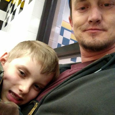 Profile Picture of Matthew Bussberg (@icedog199966) on Twitter