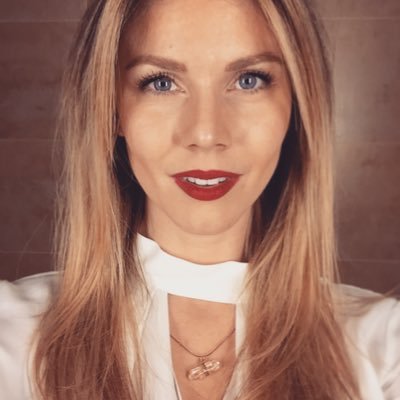 Profile Picture of Holly O'Connor (@HollyAllenPlus) on Twitter