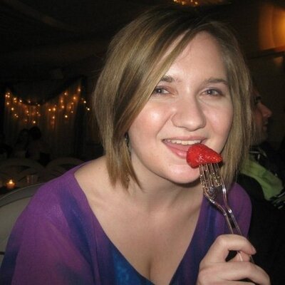 Profile Picture of Rebecca Dier-McComb (@bdiermccomb) on Twitter