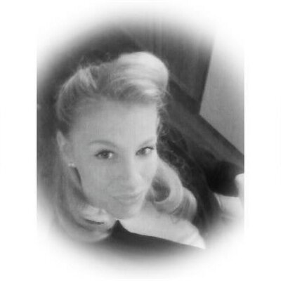 Profile Picture of Cassandra Downing (@CassieHD) on Twitter