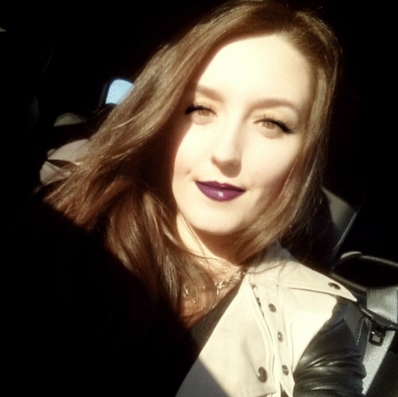 Profile Picture of Emy Byalik (@emybyalik) on Poshmark