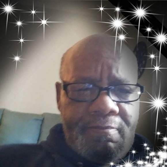 Profile Picture of Saul Thomas (@tsaul669) on Poshmark