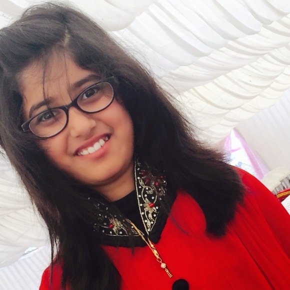 Profile Picture of Adeela Shahid (@doaa2arfa) on Poshmark