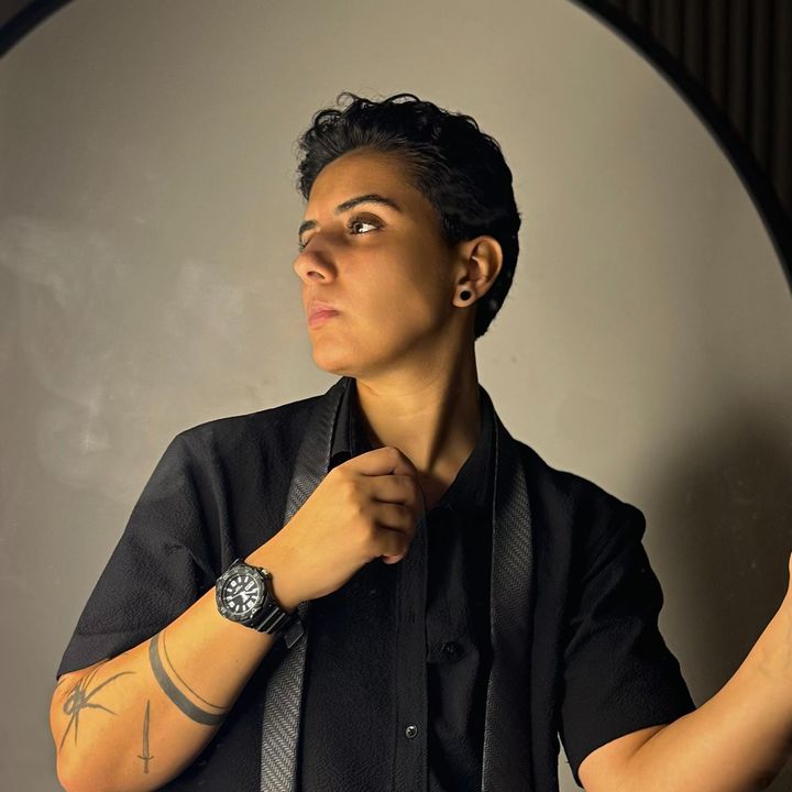 Profile Picture of   شوفوني وانا بحكي صيني مخبص... (@eto1o) on Tiktok