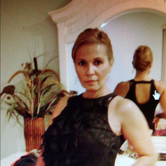 Profile Picture of Roxy Rox (@eneidarod59) on Poshmark