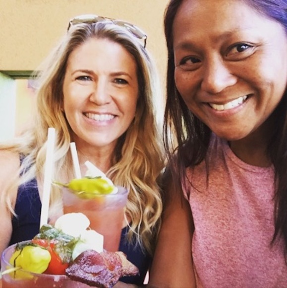 Profile Picture of Melissa Gullotta (@melissagullotta) on Poshmark