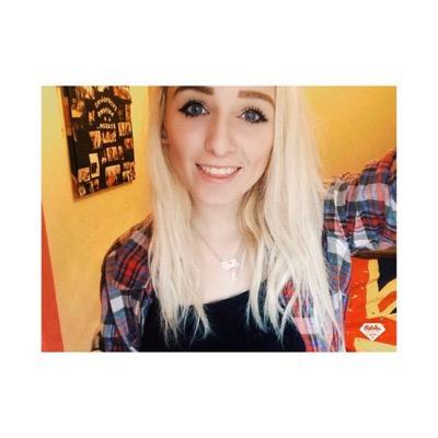 Profile Picture of Tiasmart (@tia_jayne_smart) on Twitter