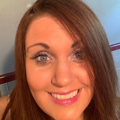 Profile Picture of amber decker (@anichole28) on Twitter