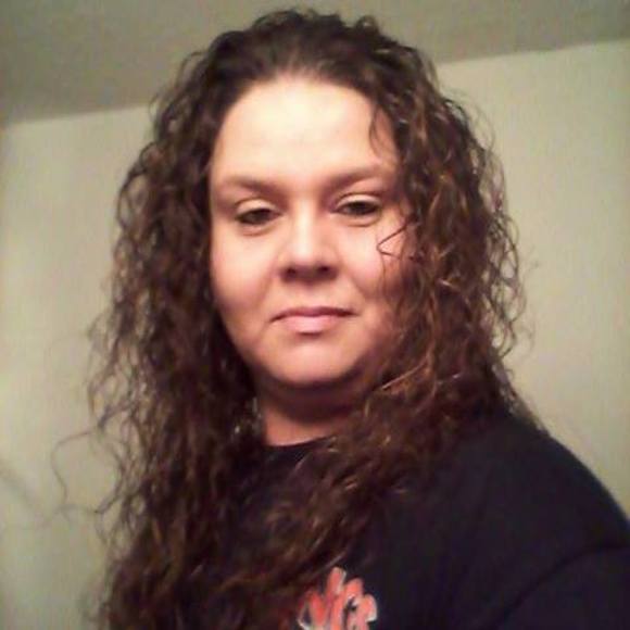 Profile Picture of Melissa Waites (@melissaann1606) on Poshmark