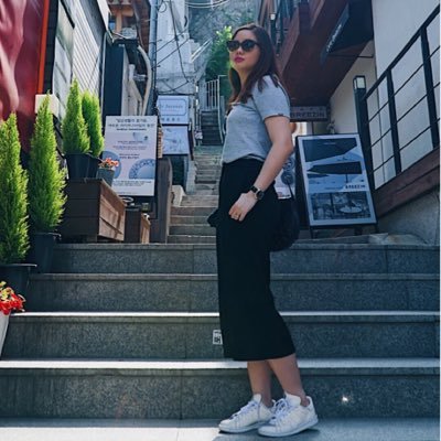 Profile Picture of Evadne Setia Oetama (@EvadneOetama) on Twitter