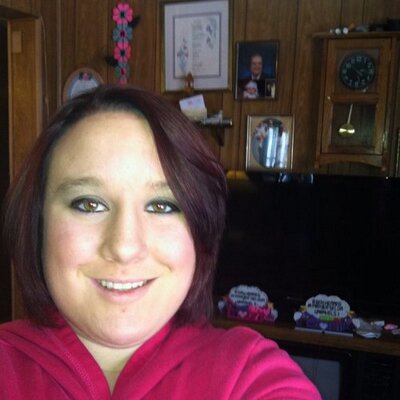 Profile Picture of Kayla Singleton (@24Taterh) on Twitter