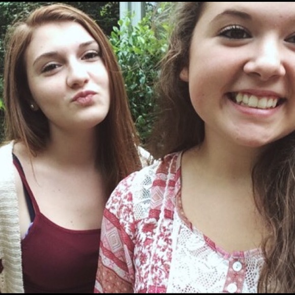 Profile Picture of Cassidy Hayes (@cassidyhayes11) on Poshmark