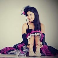Profile Picture of Julia Rezaie (@juliarezaie) on Pinterest