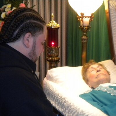 Profile Picture of David Buczek (@DaveySoWavey84) on Twitter