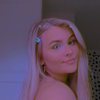 Profile Picture of Meg (@megowen20) on Twitter